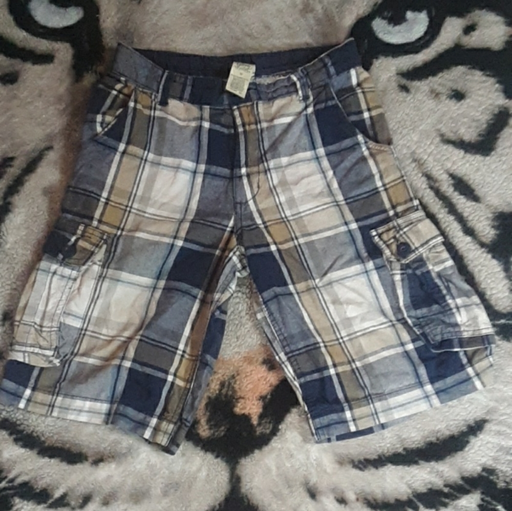 Bundle 3/$10 Boys size 16 faded glory shorts